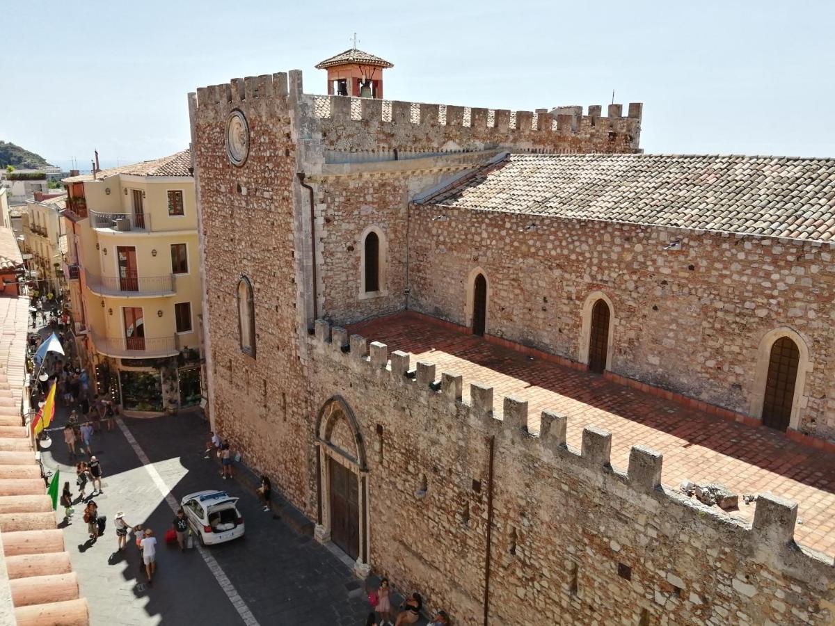 Aly Art Apartment Taormina Duomo, Gulf & Etna View Екстериор снимка
