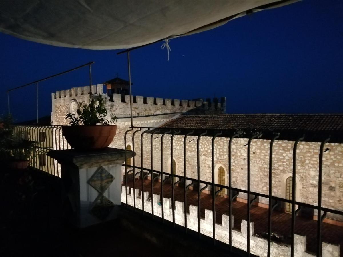 Aly Art Apartment Taormina Duomo, Gulf & Etna View Екстериор снимка