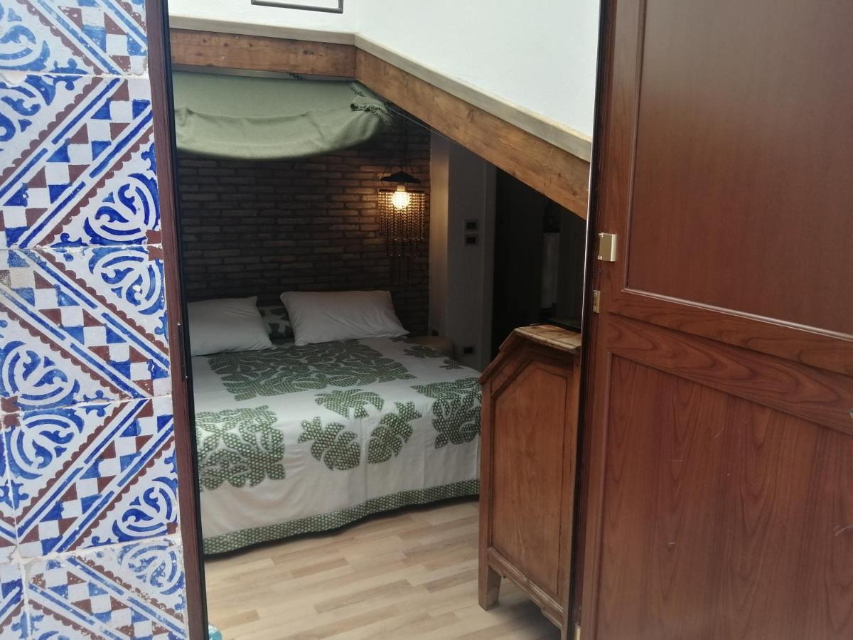 Aly Art Apartment Taormina Duomo, Gulf & Etna View Екстериор снимка