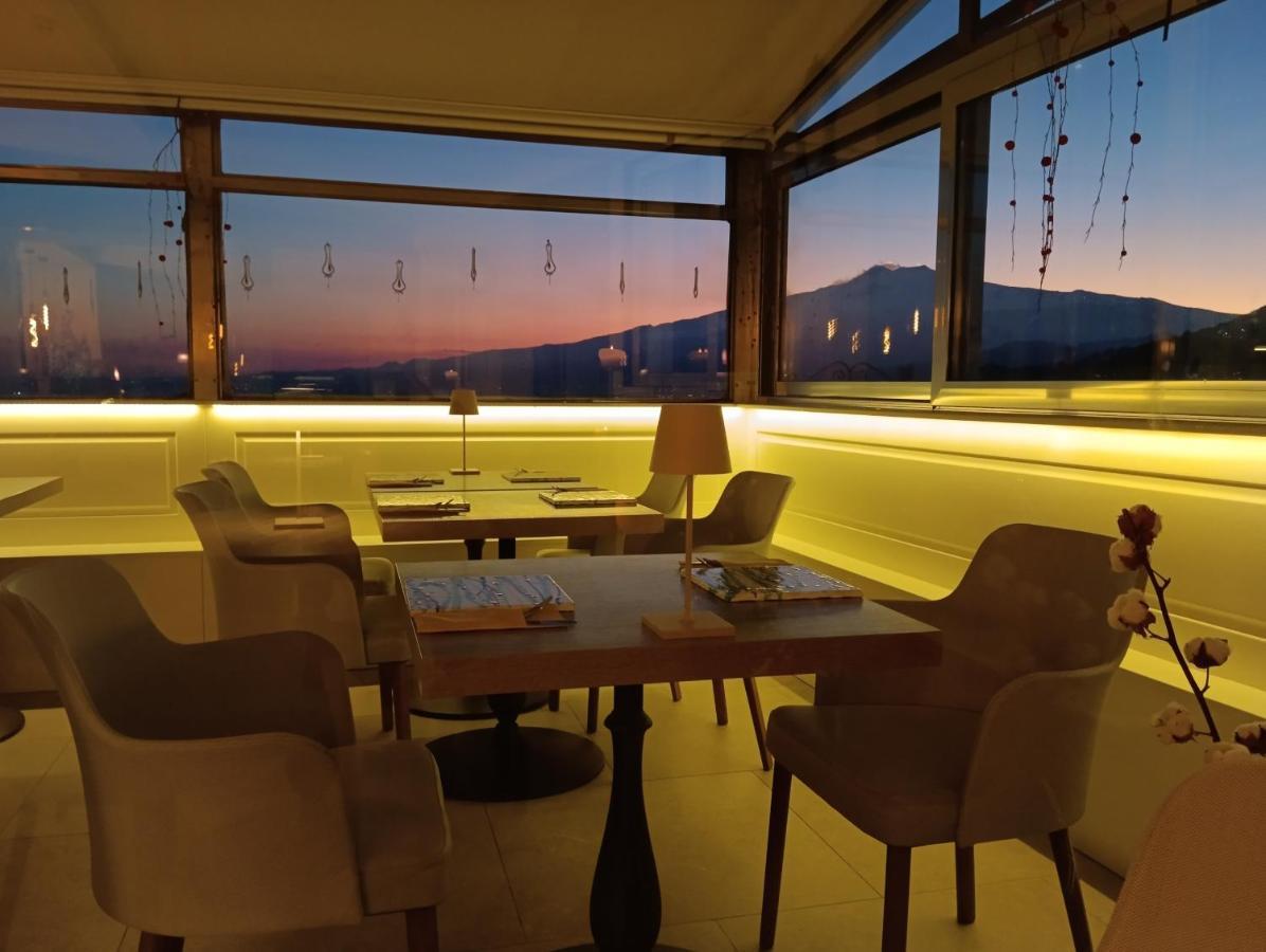 Aly Art Apartment Taormina Duomo, Gulf & Etna View Екстериор снимка